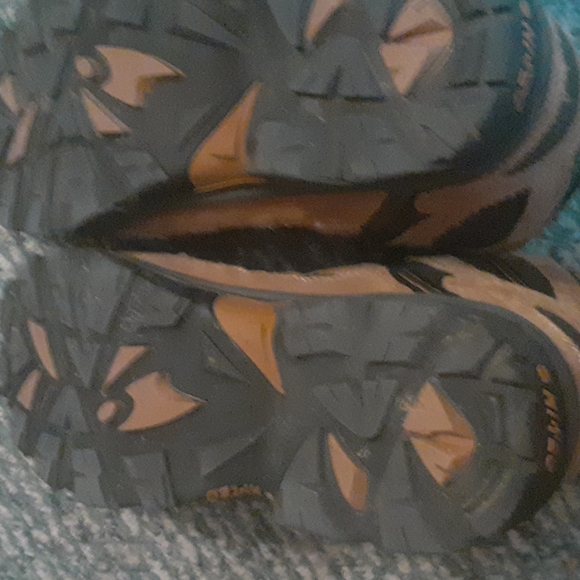 Men's hiking boots - Picture 2 of 4